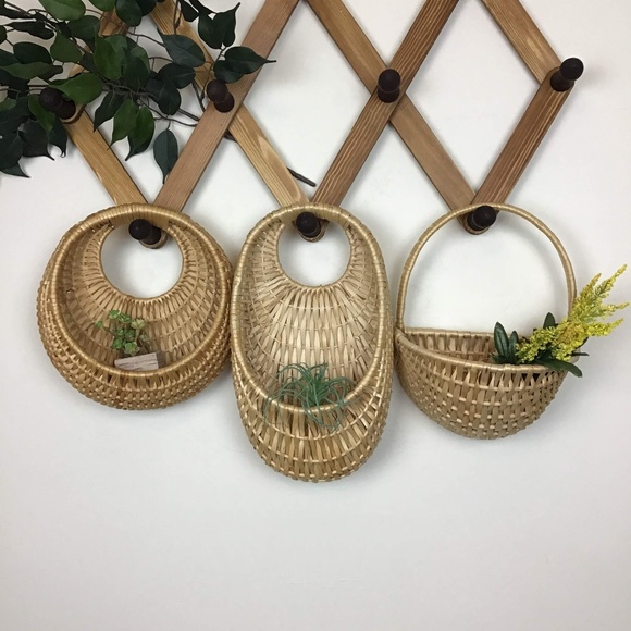 Vintage Other - Vintage Accent Wall Wicker Hanging Mud Baskets